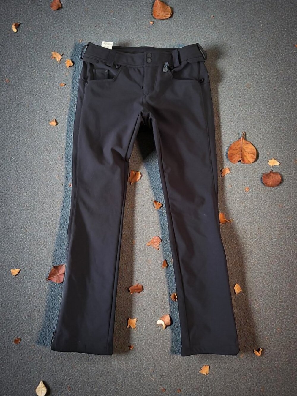 VOLCOM Women’s Black Ski Pants Size Small